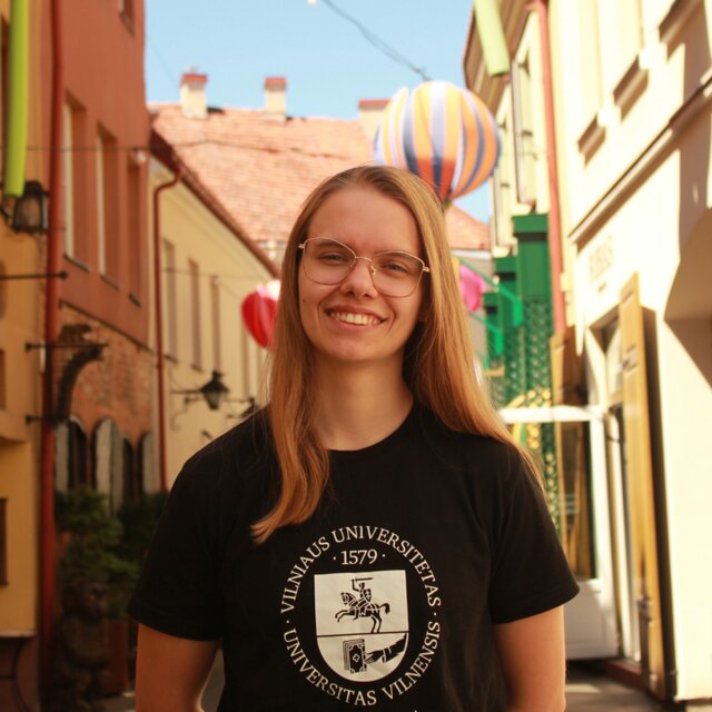 Nora Navardauskaitė